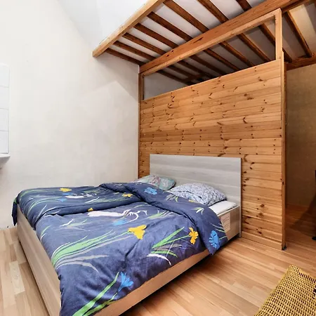 Feriehus In With Terrace Rendeux