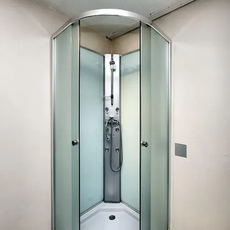 In With Terrace Rendeux